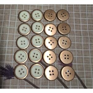 Vtg oldstock 20 ct goldtone metal button ivory color center plastic 2 hole 1.5cm